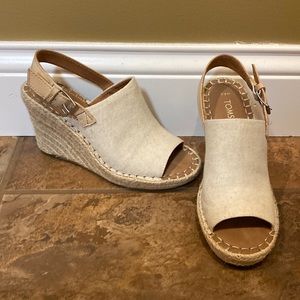 Toms wedge sandals
